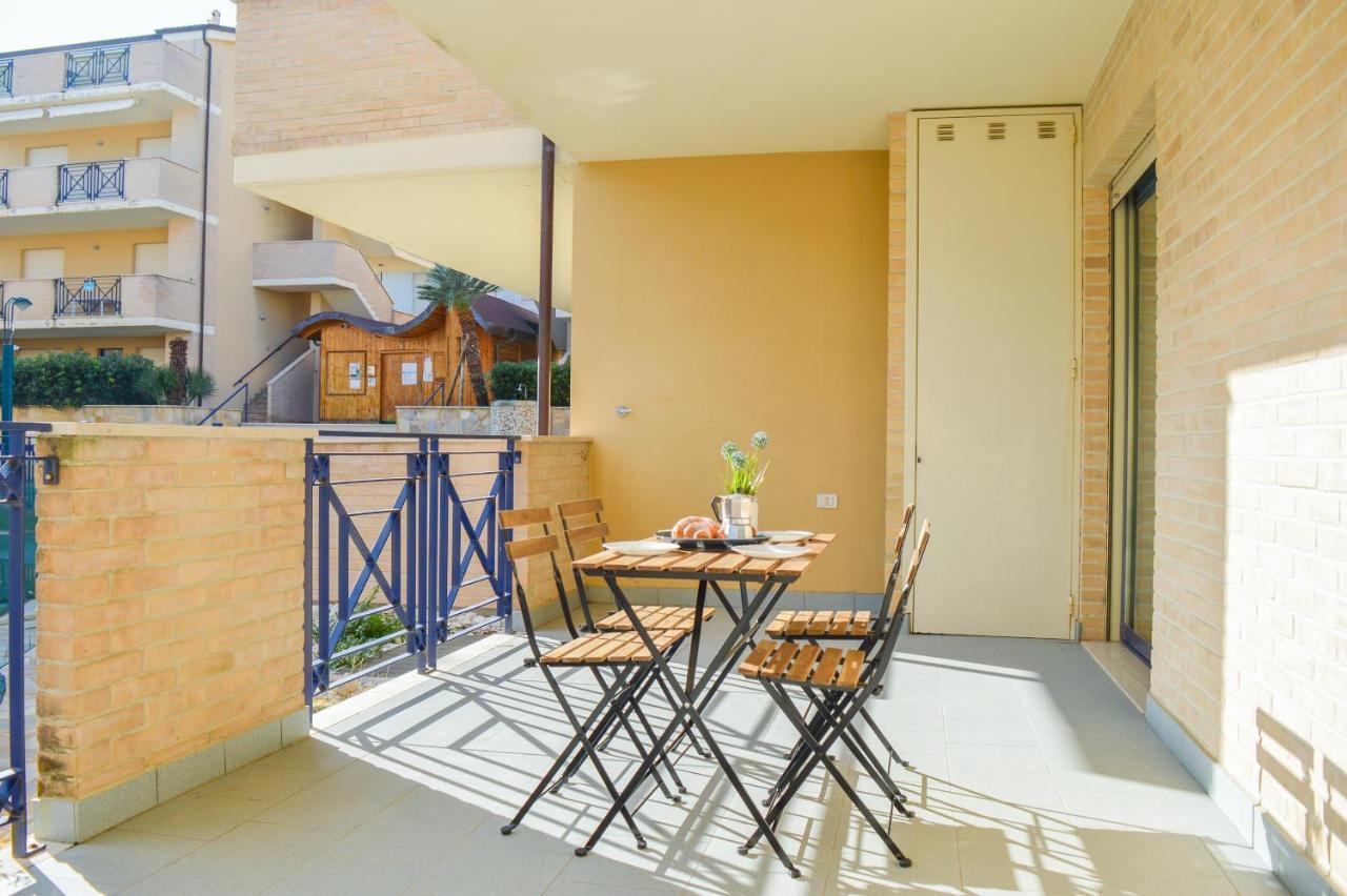 Homiday - Green Bay Village Pineto Exterior foto